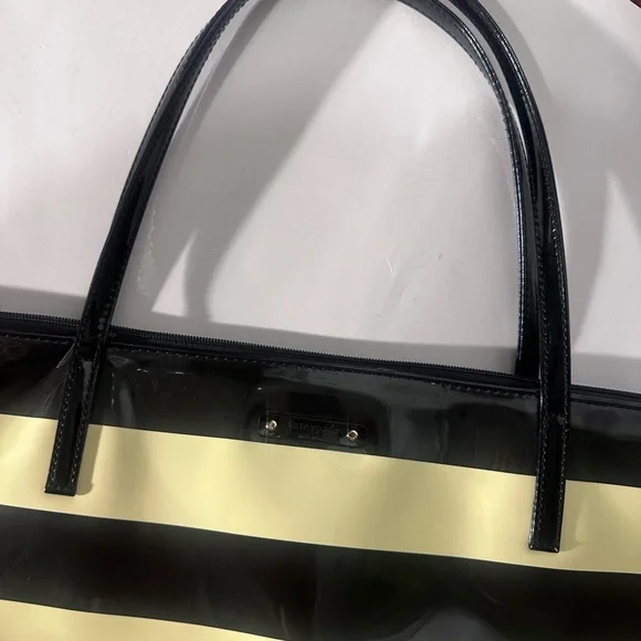 Kate Spade Black and cream color Striped Tote - Picture 14 of 15